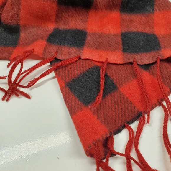 Gingham Plaid Red and Black Checkered Fleece Scarf - Picture 2 of 8